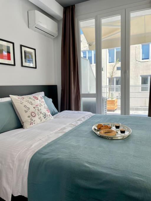 Domus City Apartment With Wonderful Balcony Tesalonika Bagian luar foto