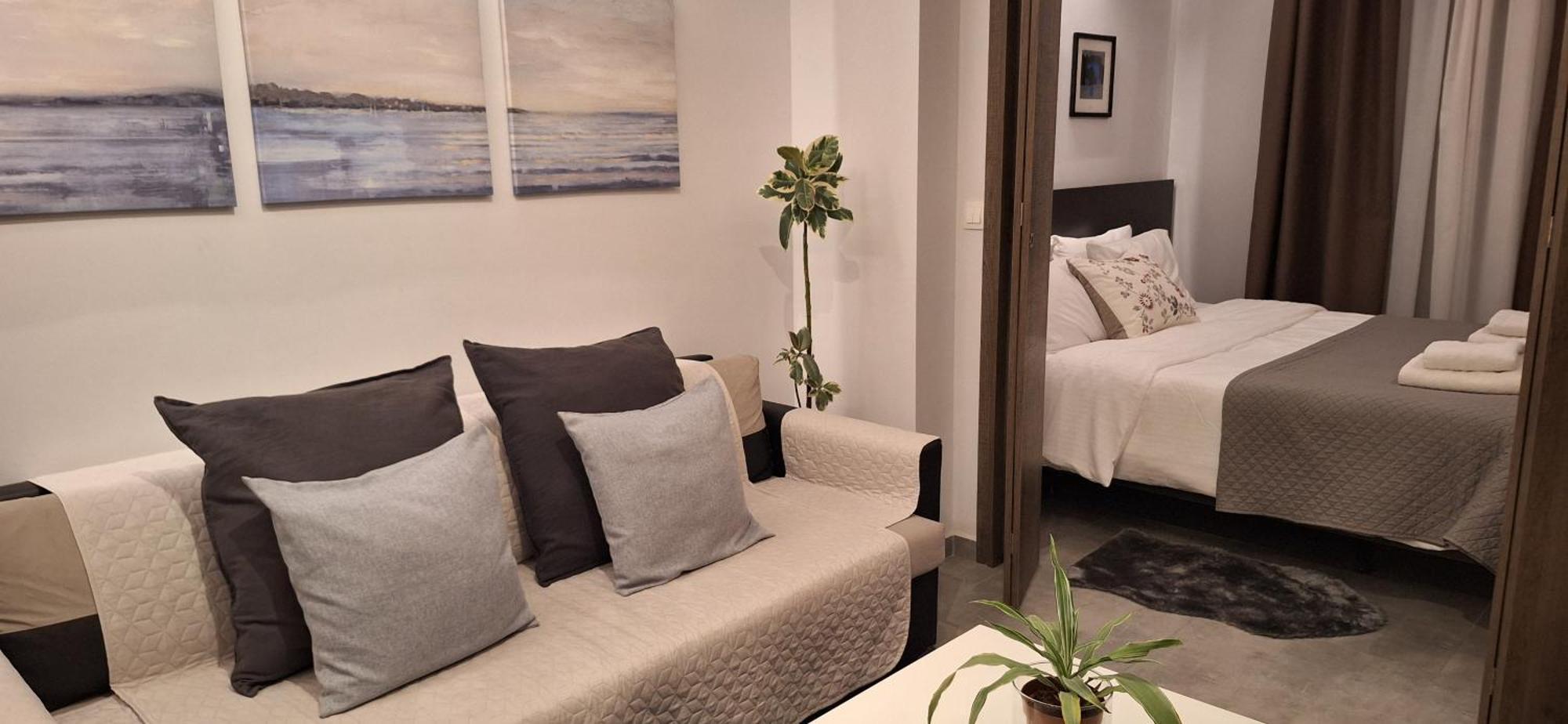Domus City Apartment With Wonderful Balcony Tesalonika Bagian luar foto